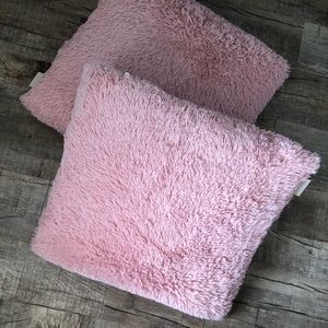blush pink dual pillows